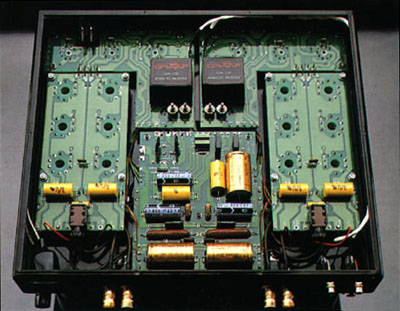 gm100inthi.jpg (50555 byte)