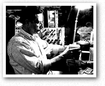 Giovanni Mariani nel suo laboratorio